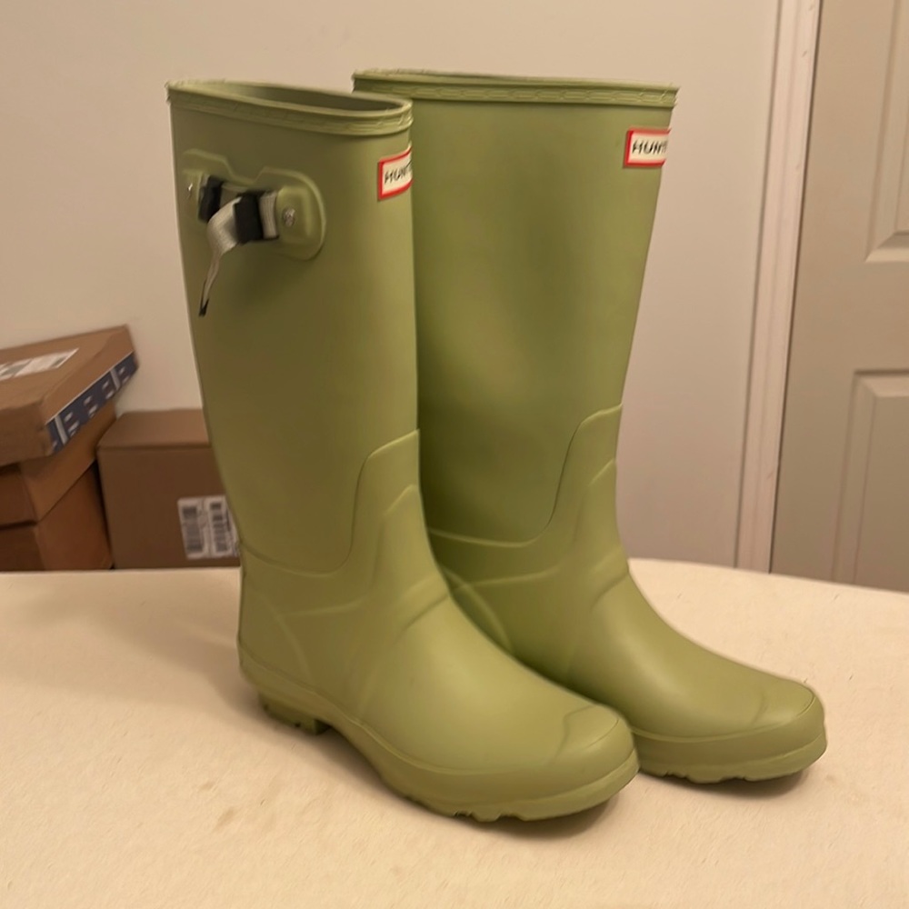 Hunter Boots sage/Celadon Green Matte size 8f